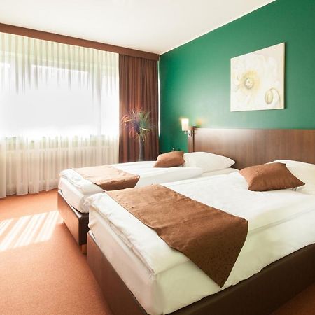 Hotel Mondial Langenfeld  Ngoại thất bức ảnh