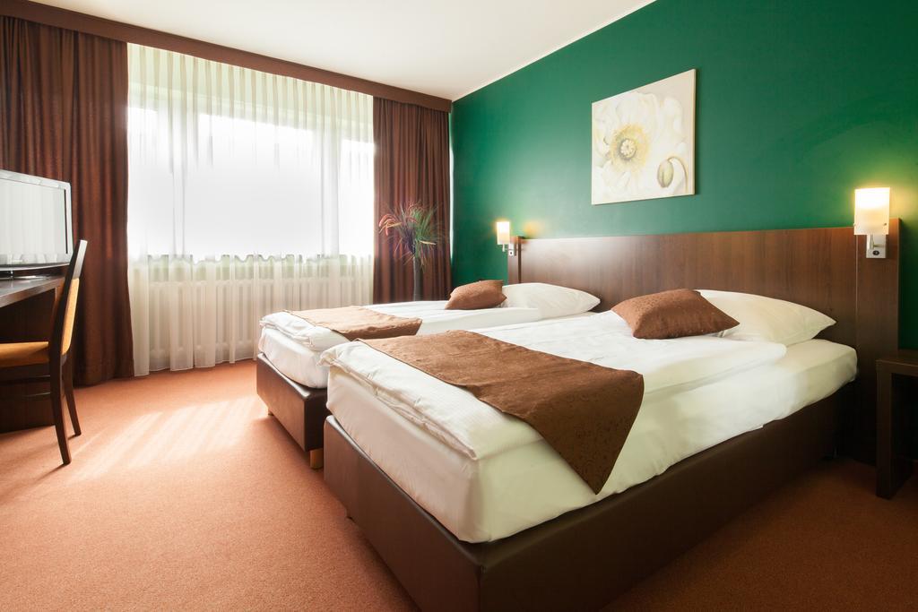 Hotel Mondial Langenfeld  Phòng bức ảnh