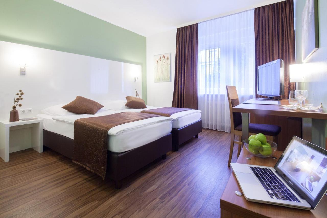 Hotel Mondial Langenfeld  Ngoại thất bức ảnh